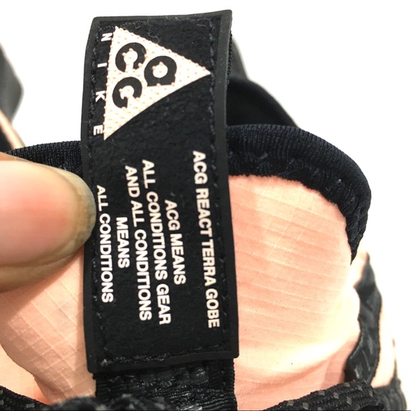 Nike ACG React Terra Gobe Sneakers - Picture 4 of 12